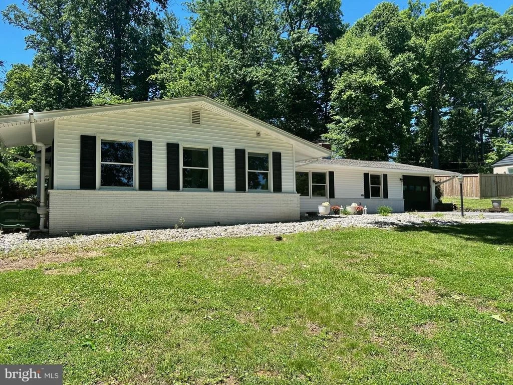 Photo of 3654 MACALPINE ROAD