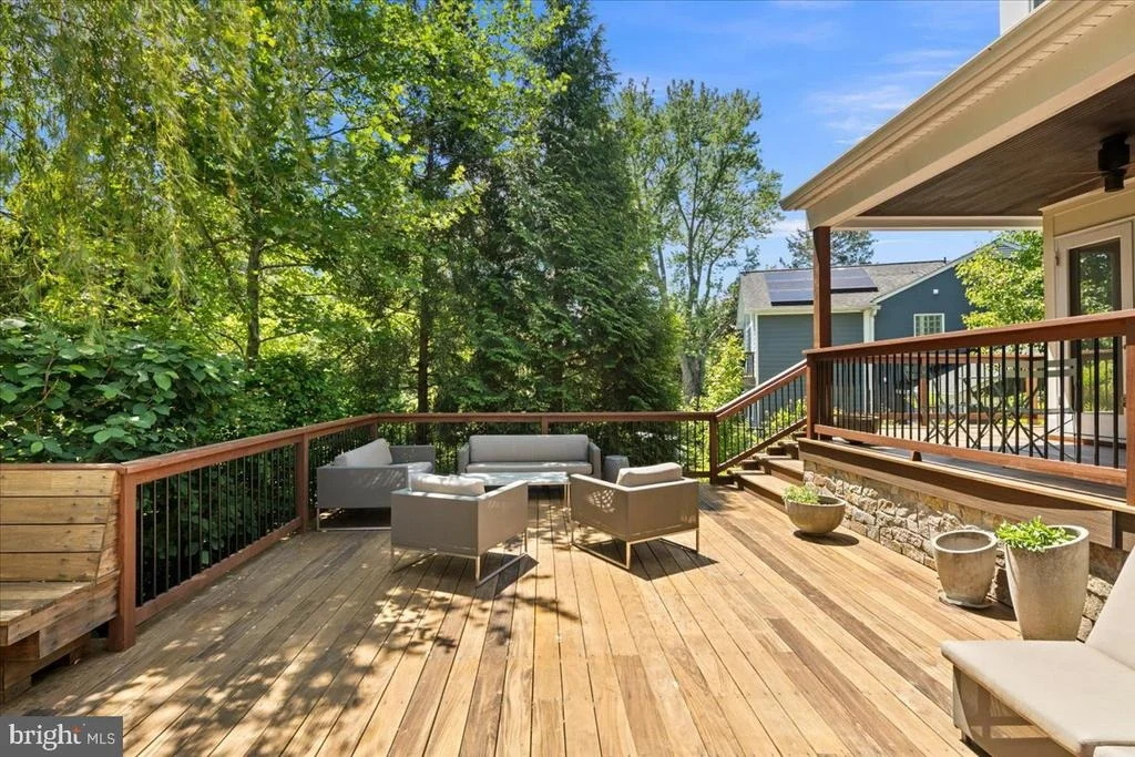 Photo of 6413 KENHOWE DRIVE