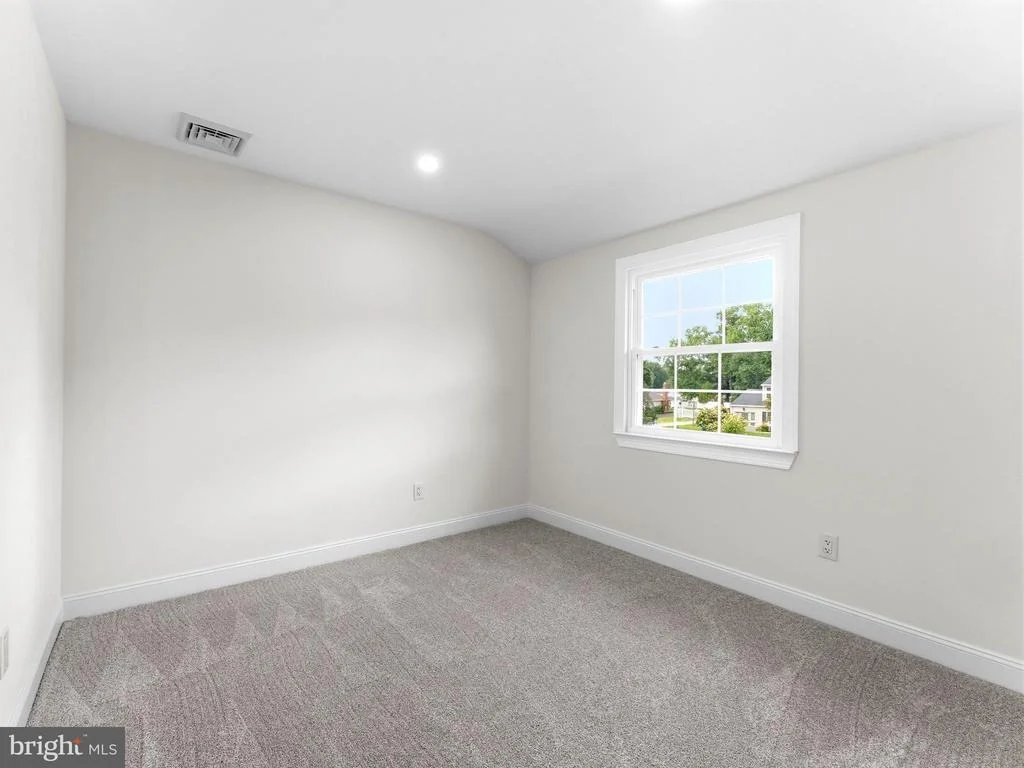 Photo of 422 BIRCH DRIVE