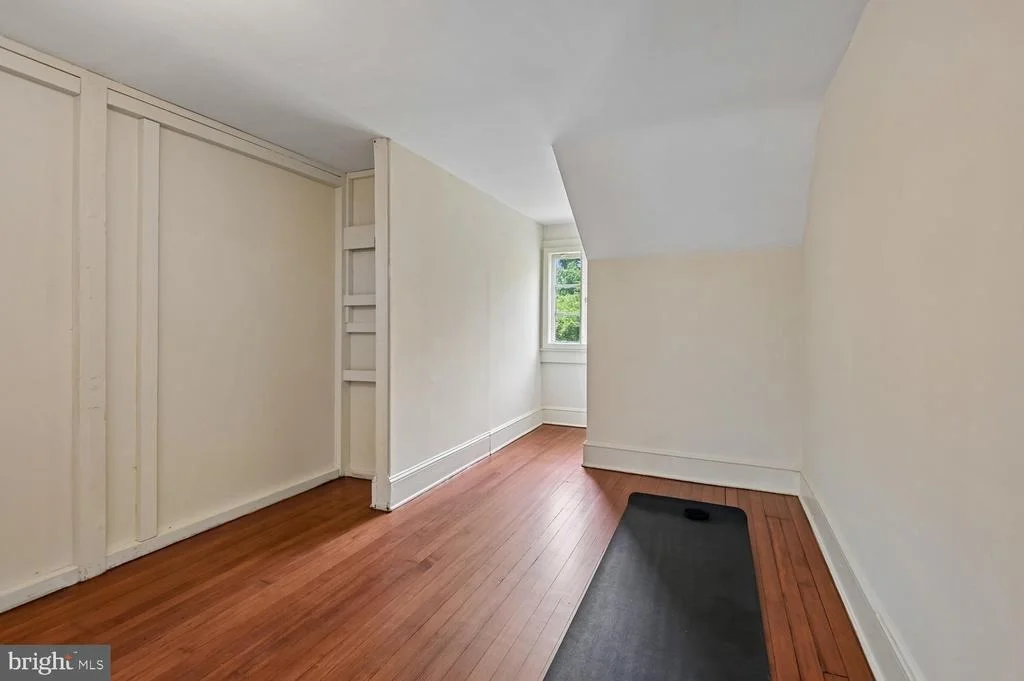 Photo of 2209 KEN OAK ROAD