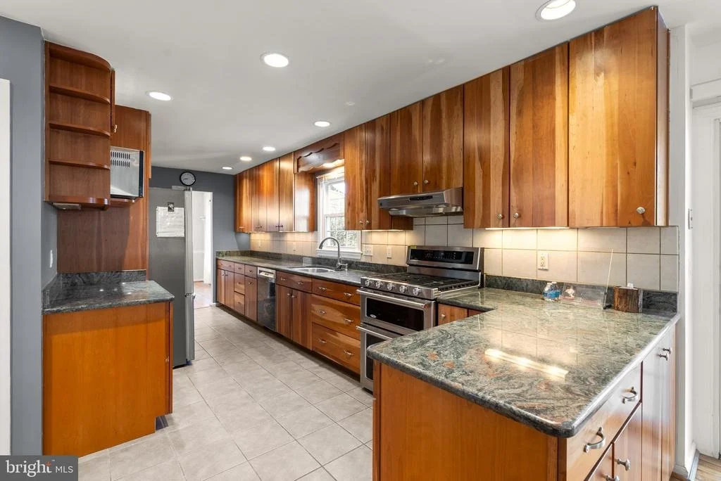 Photo of 4425 THORNHURST DRIVE