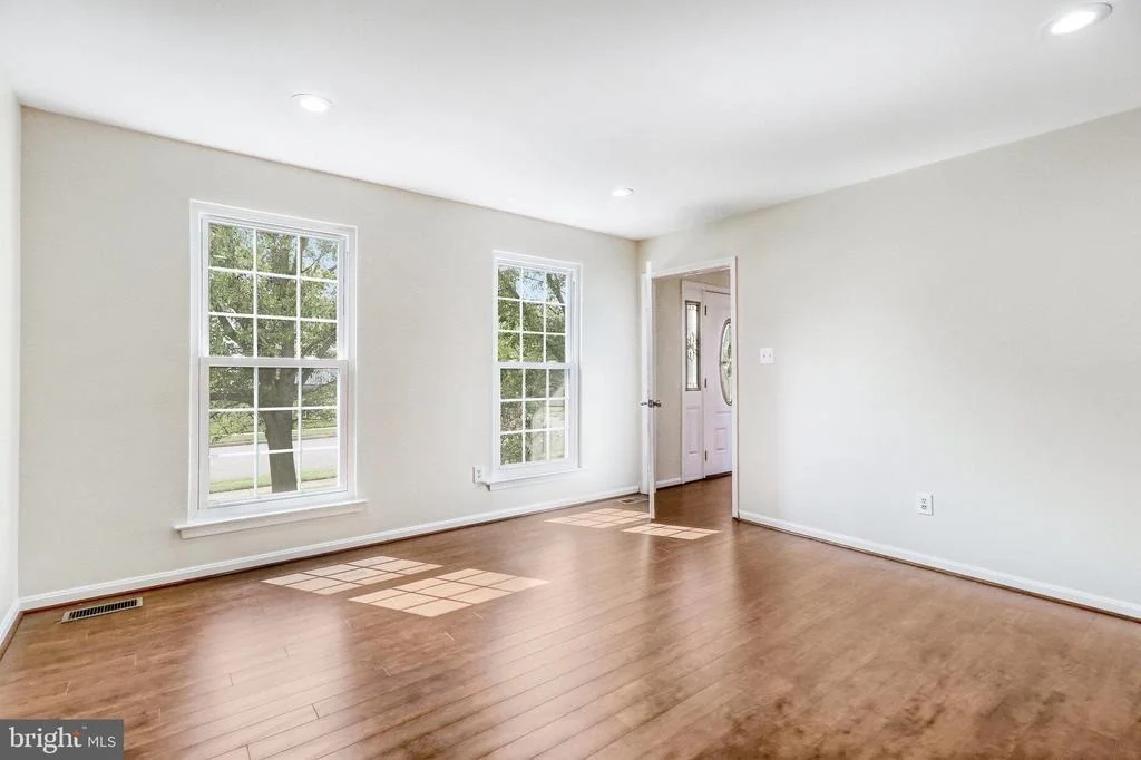 Photo of 1433 VALEBROOK LANE