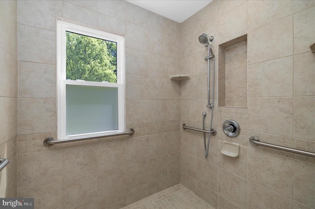 Photo of 8517 NEW CUT ROAD