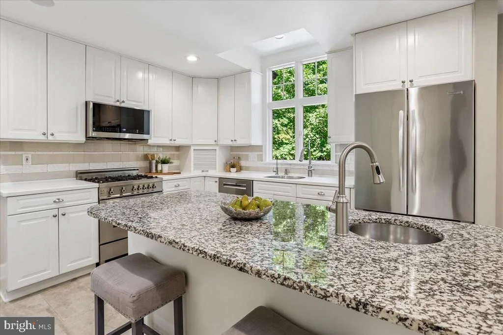 Photo of 3202 PICKWICK LANE