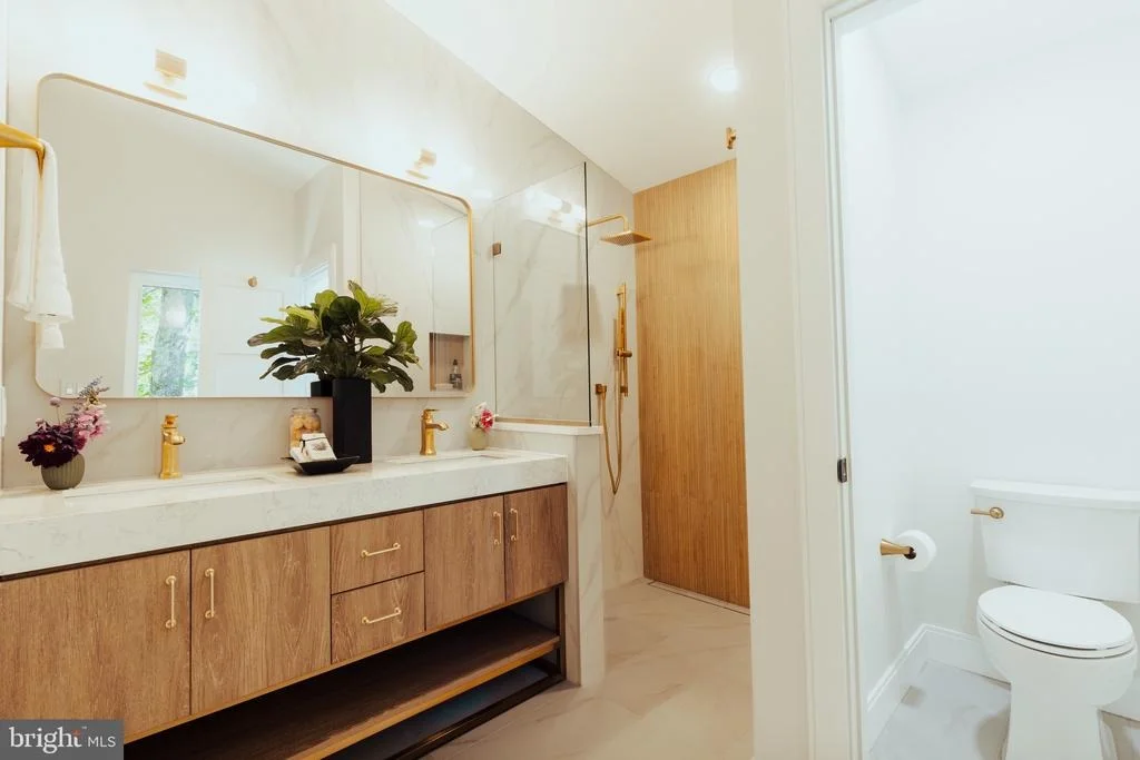 Photo of 108 INTERPROMONTORY ROAD