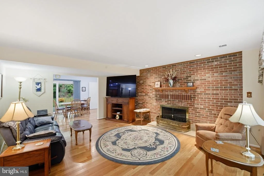Photo of 2304 HIDDEN VALLEY LANE