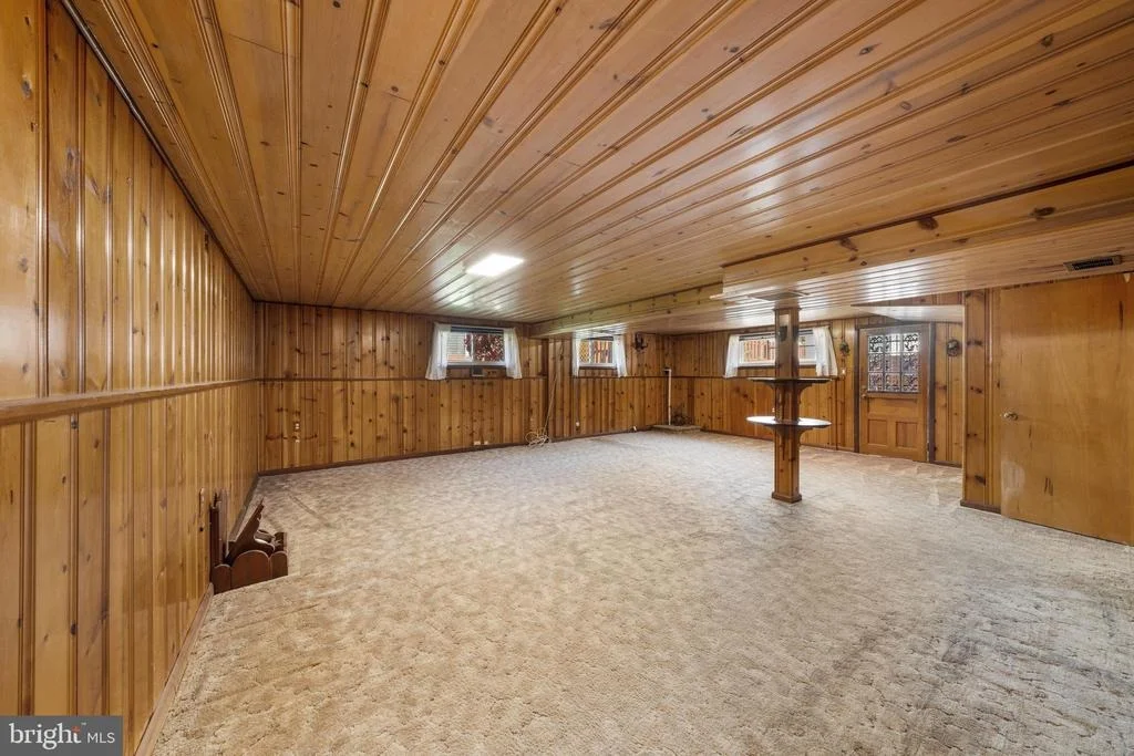 Photo of 1509 VIVIAN PLACE