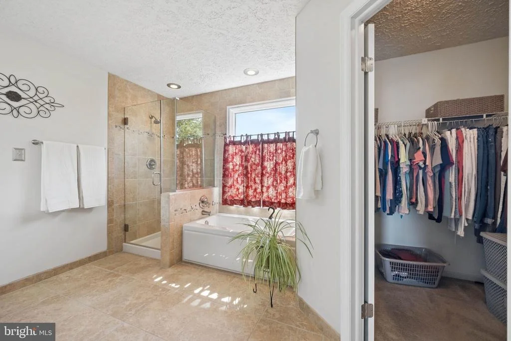 Photo of 6305 DERBY CIRCLE