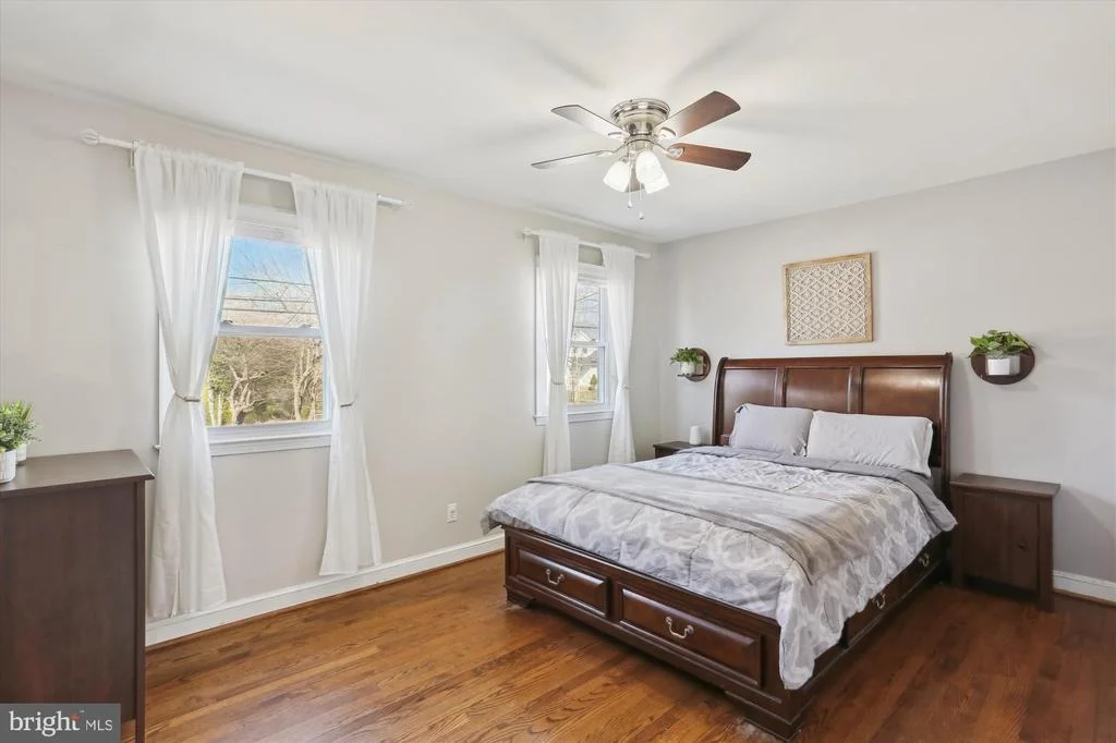 Photo of 707 HOLLYWOOD AVENUE