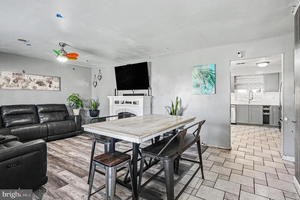 Photo of 103 N JOHNSON ROAD