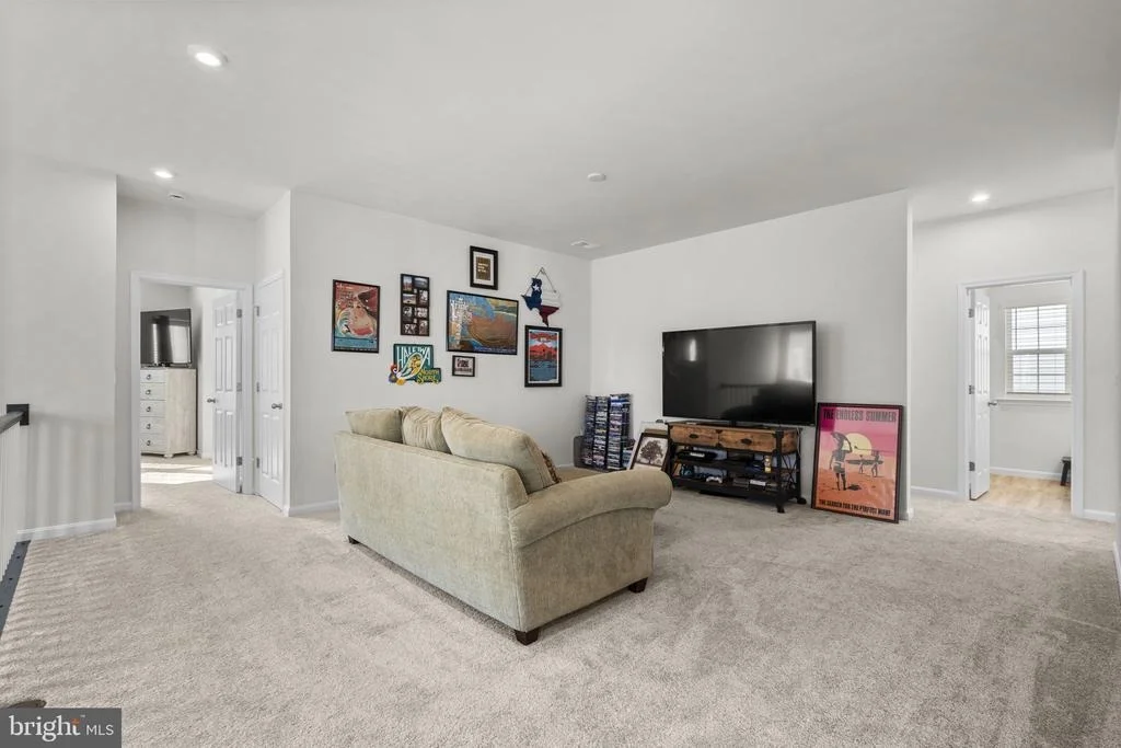Photo of 68 SNOWDROP DRIVE