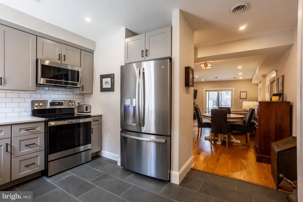 Photo of 32 CORNHILL STREET