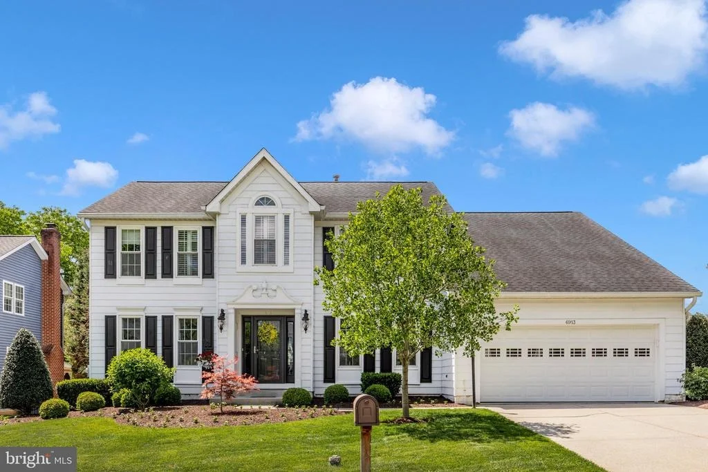 Photo of 6913 SOVEREIGN PLACE