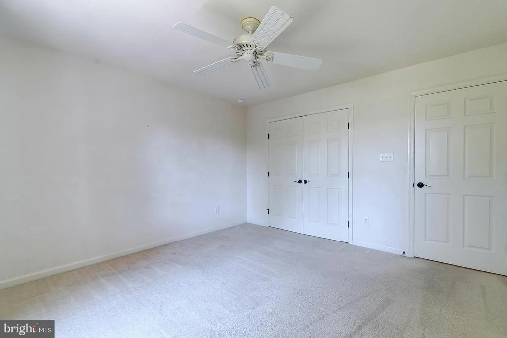 Photo of 142 W SHORE DRIVE