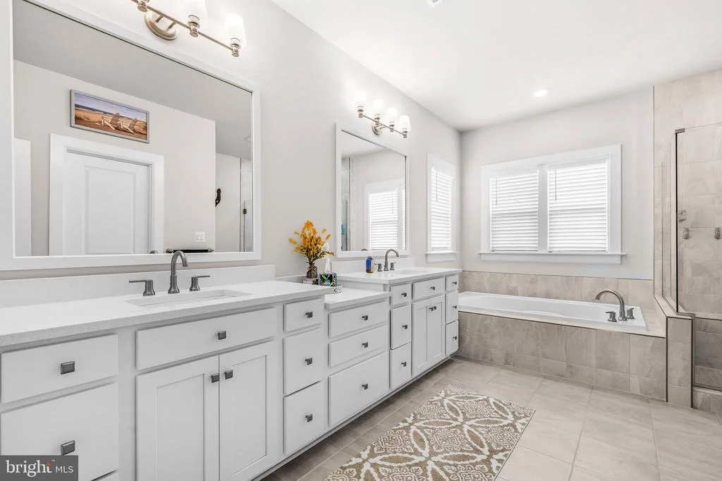 Photo of 15503 TWIN RIVER CIR