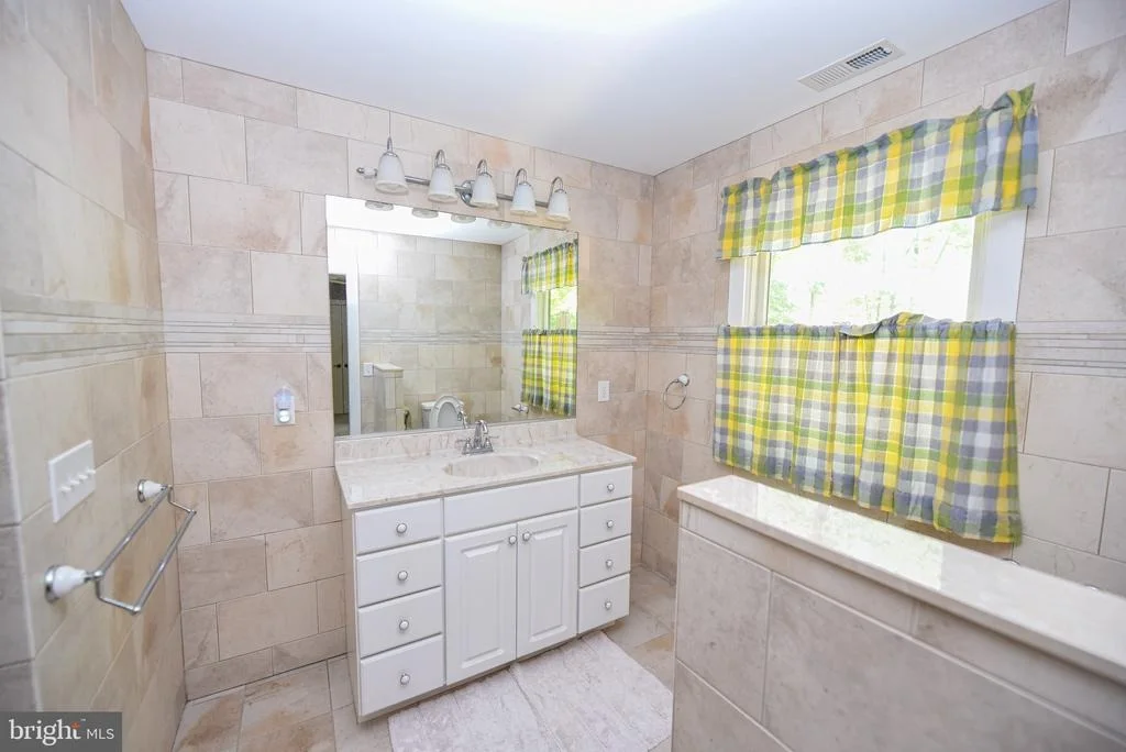 Photo of 39 N PRIMROSE LANE