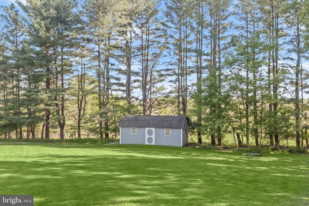 Photo of 2616 QUEBEC SCHOOL ROAD