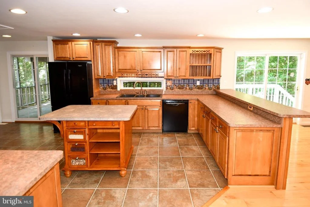 Photo of 8870 BROOK DRIVE