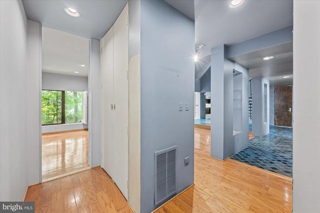 Photo of 7575 POTOMAC FALL ROAD