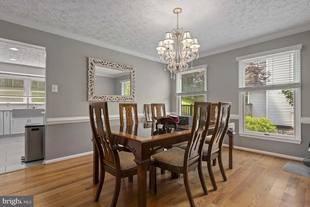 Photo of 2725 MOORES VALLEY