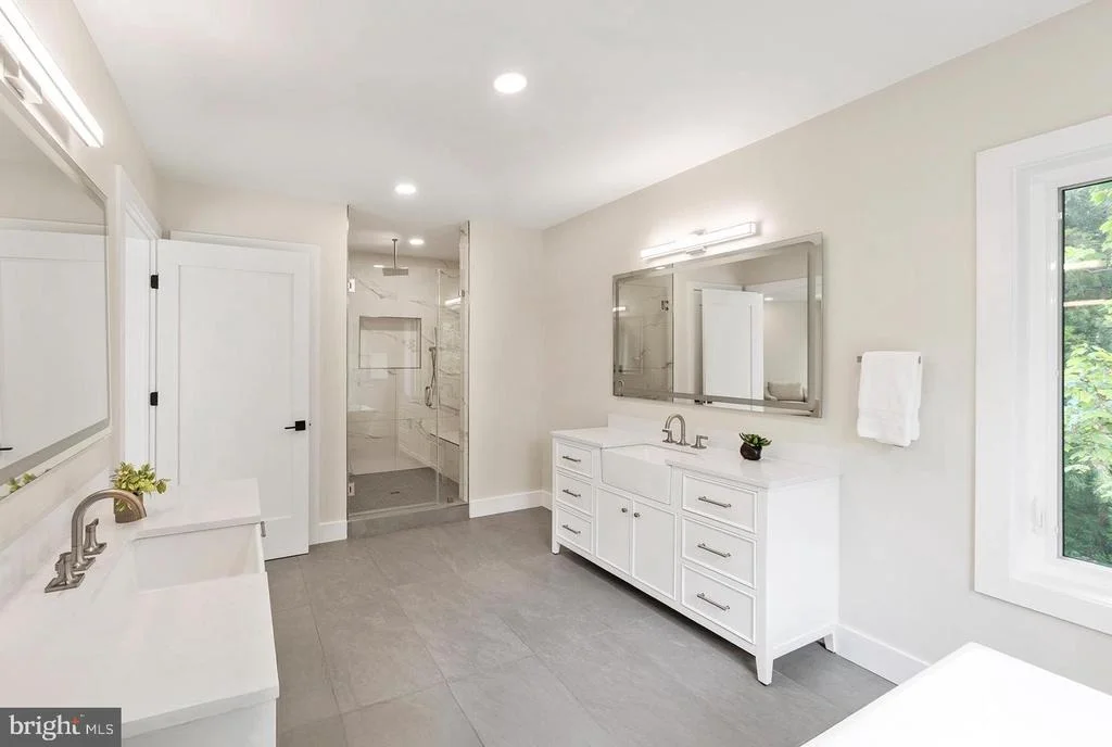 Photo of 3706 SPRING STREET
