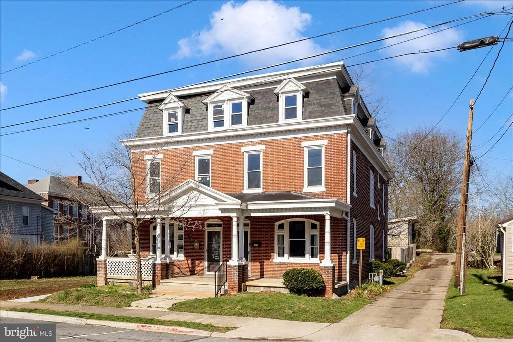 Photo of 519 SUMMIT AVENUE
