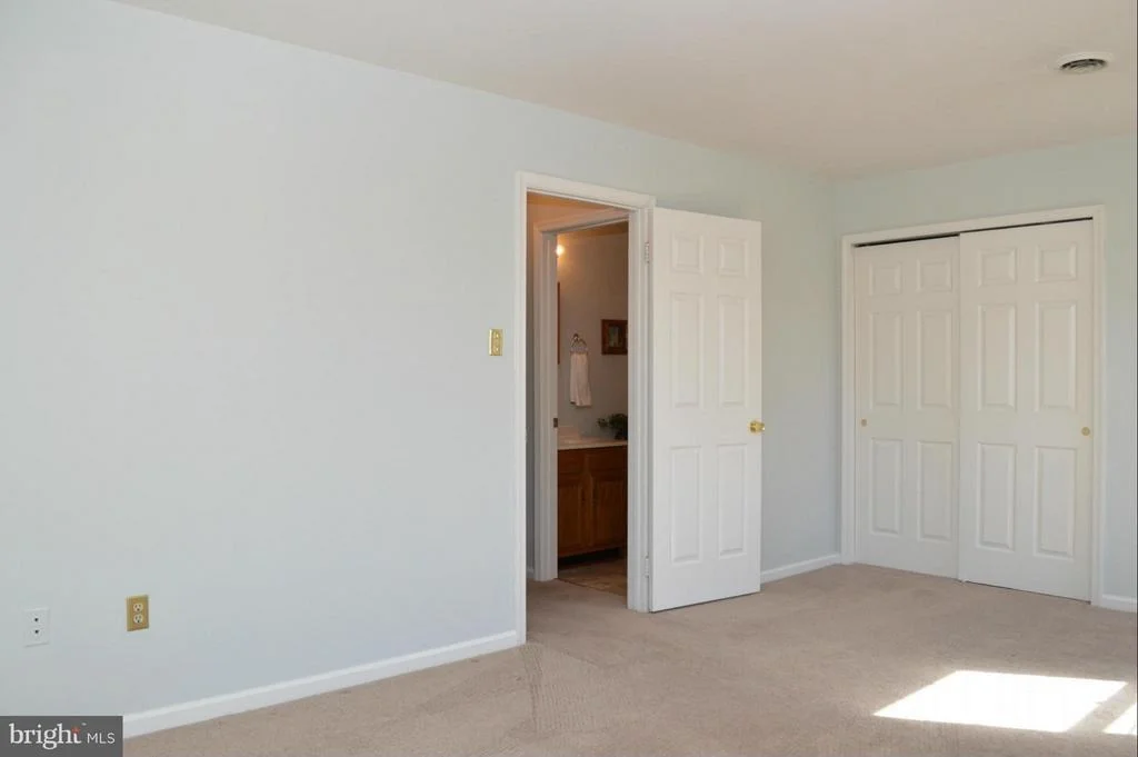 Photo of 419 NAVAHO DRIVE