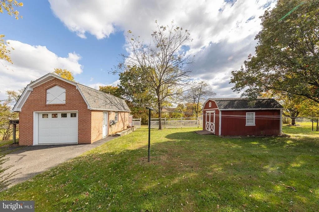 Photo of 204 RIDGE ROAD