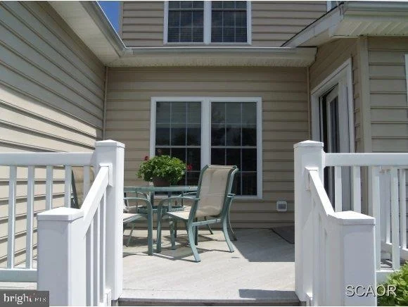 Photo of 6 CEDAR GROVE COURT