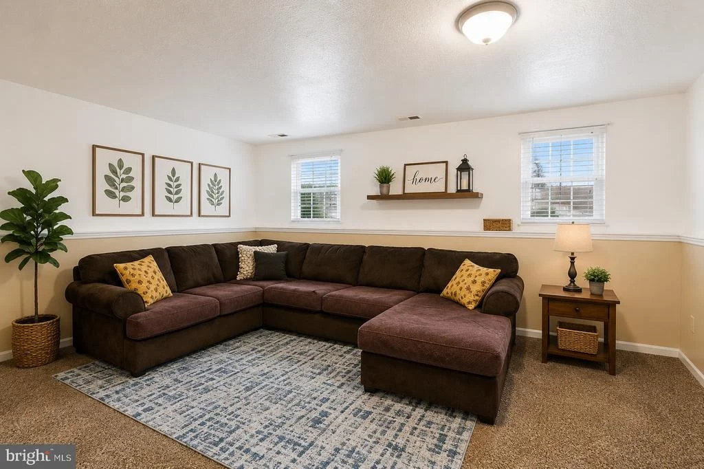 Photo of 903 HARVEY LANE