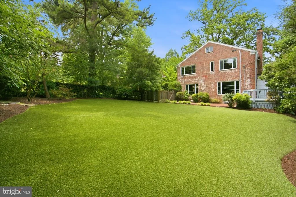 Photo of 432 ARGYLE DRIVE