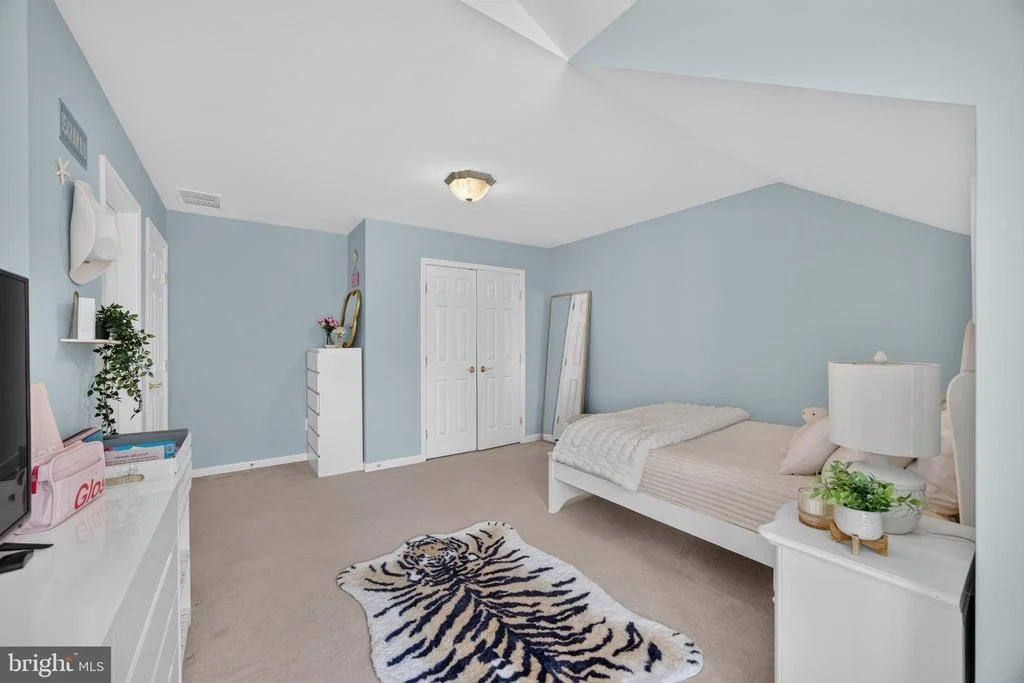 Photo of 1340 BLUEGRASS WAY