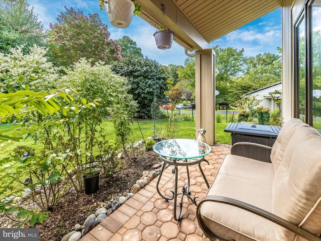 Photo of 11709 FLINTS GROVE
