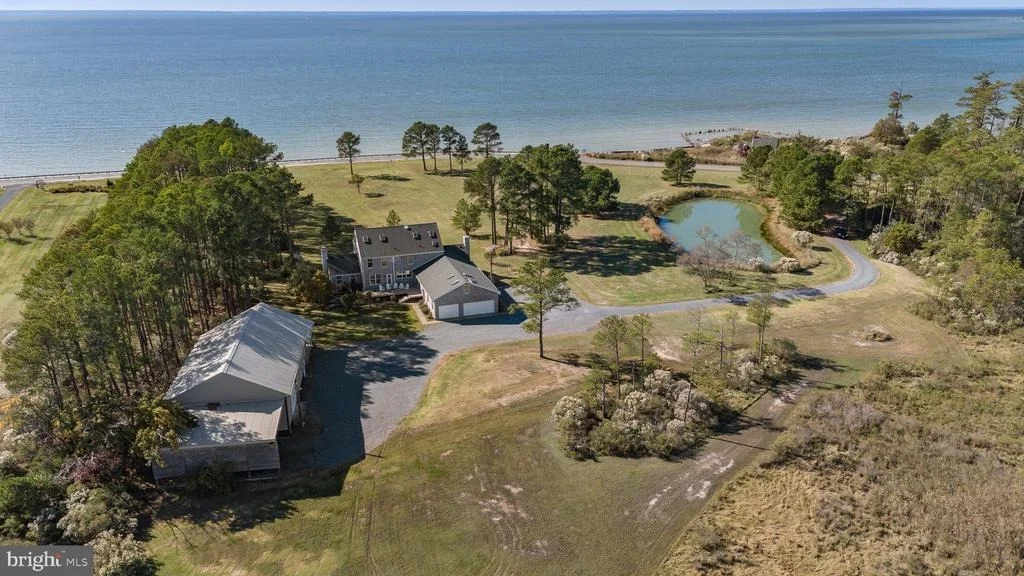 Photo of 5253 RAGGED POINT ROAD