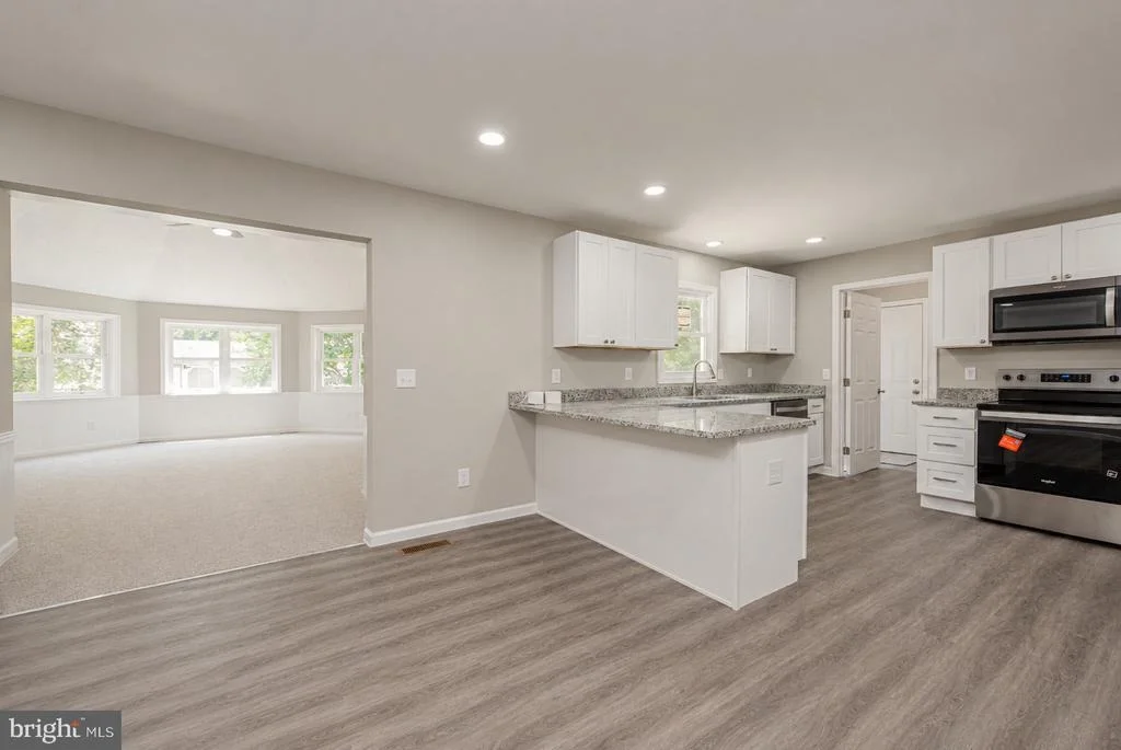 Photo of 30 LEXINGTON DRIVE