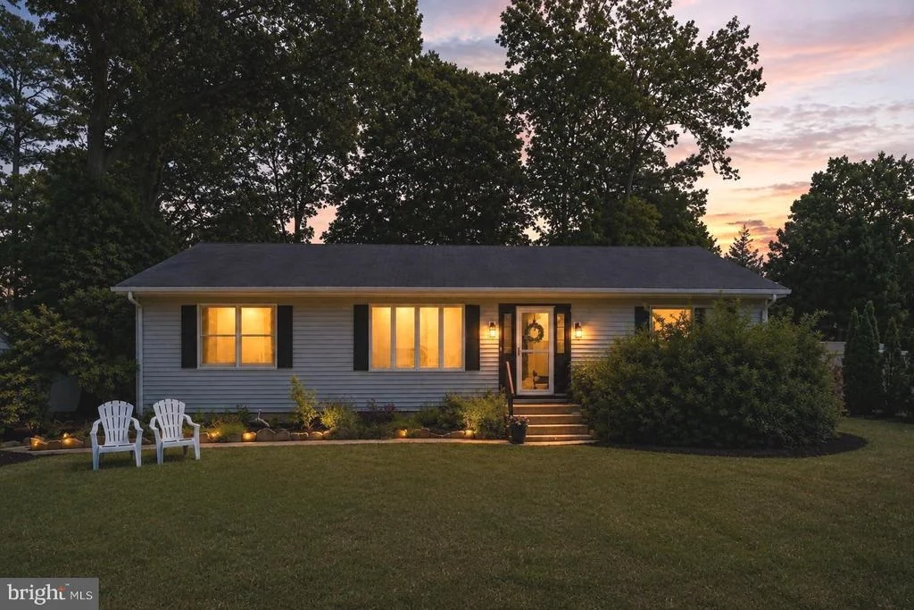 Photo of 19605 DOE DRIVE