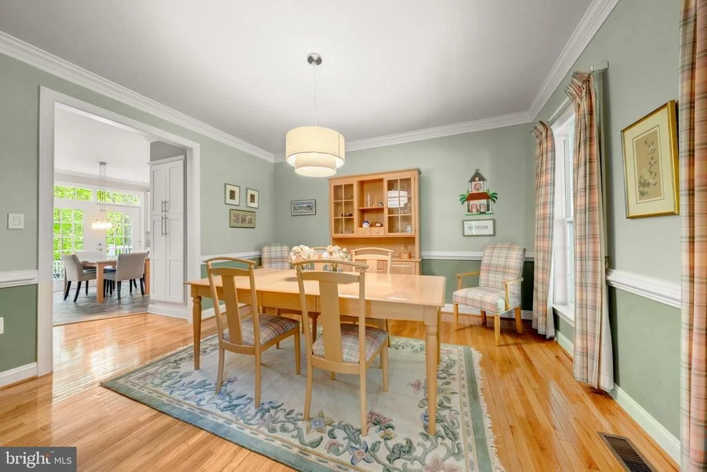 Photo of 40845 FOREST GLEN DRIVE