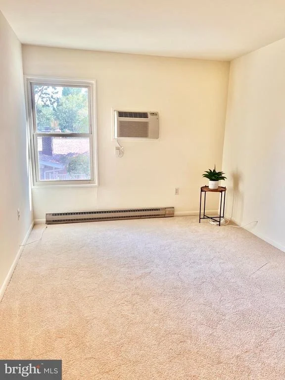 Photo of Unit 732B at 3398 GLENEAGLES DRIVE