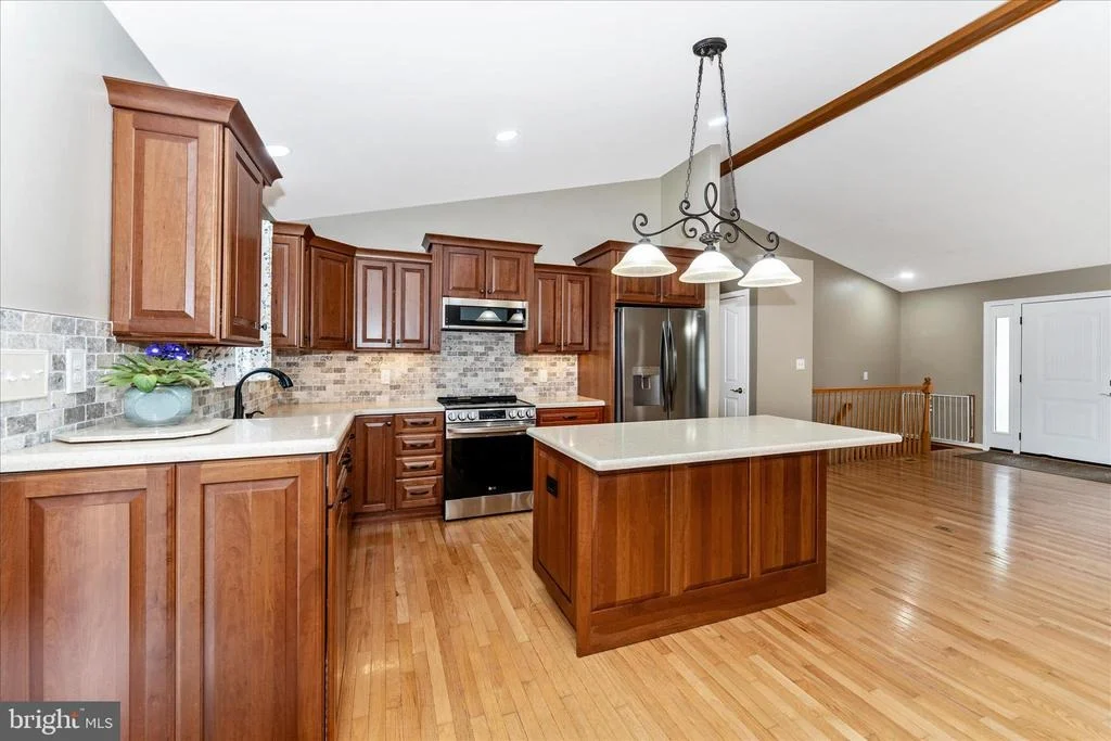 Photo of 31 AMANDA DRIVE