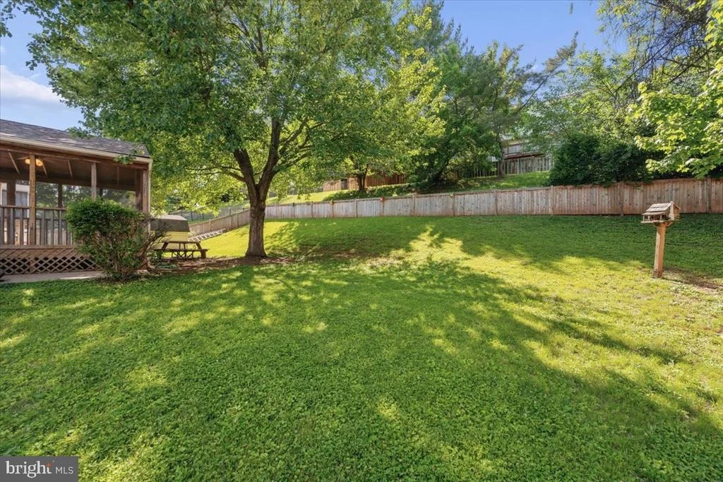 Photo of 6396 DEVONSHIRE LANE