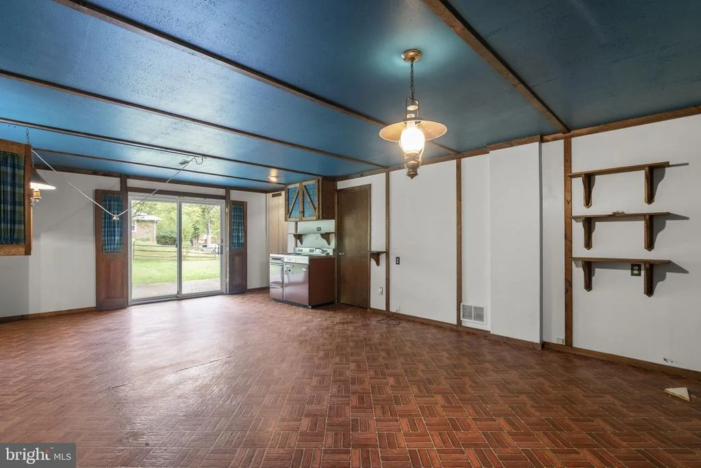 Photo of 17604 PRINCE EDWARD DRIVE