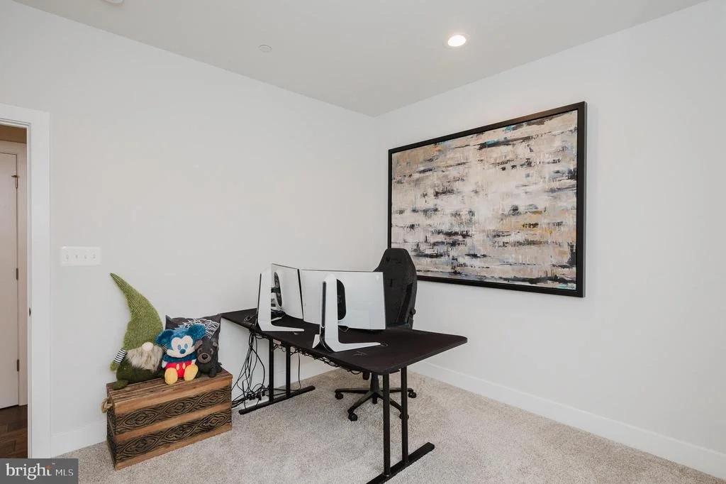 Photo of 2525 EASY STREET