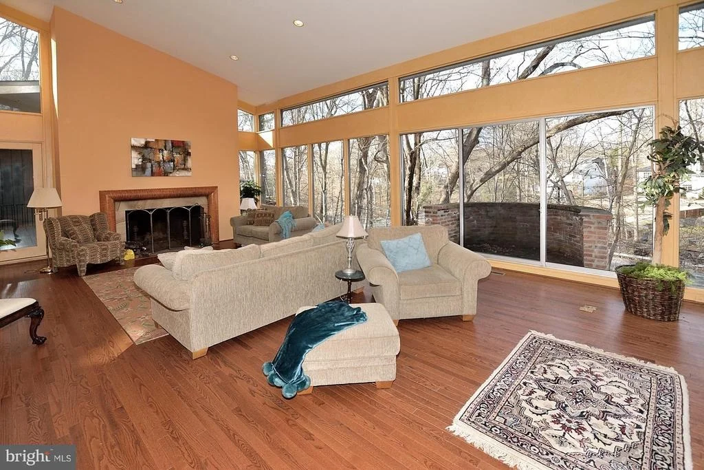 Photo of 4 BUTTONWOOD LANE