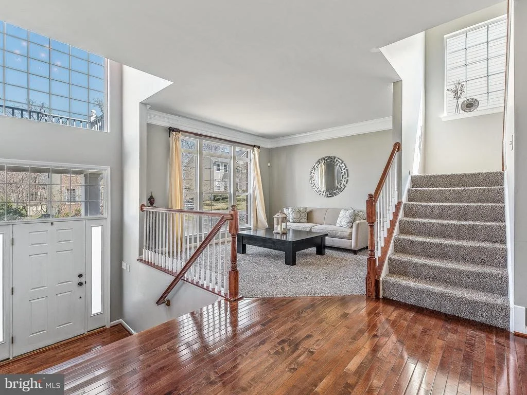 Photo of 6122 CLEMENTS LANE