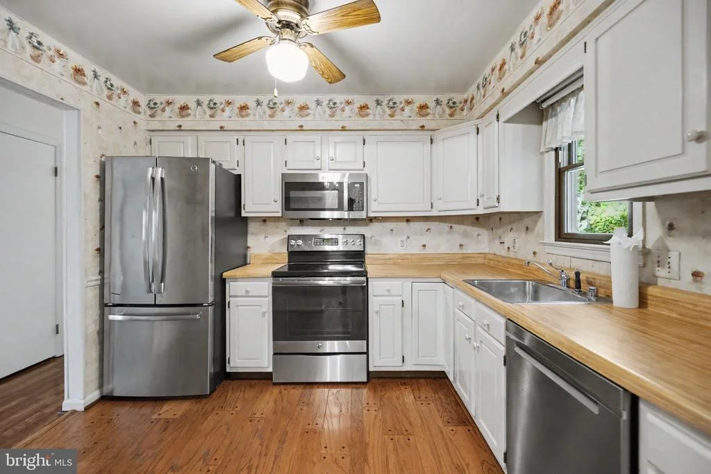 Photo of 7 SENECA TERRACE