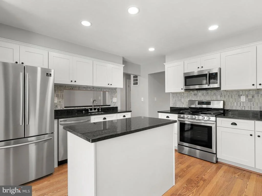 Photo of 7412 MILLER FALL ROAD