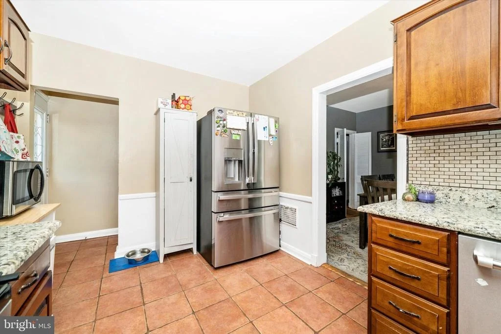 Photo of 5521 WATERLOO ROAD