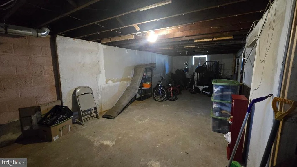 Photo of 140 ROBBINS AVENUE