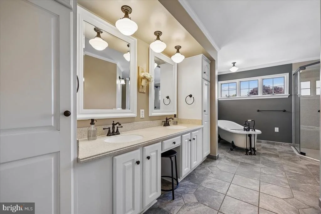 Photo of 8009 STONE RIDGE DRIVE