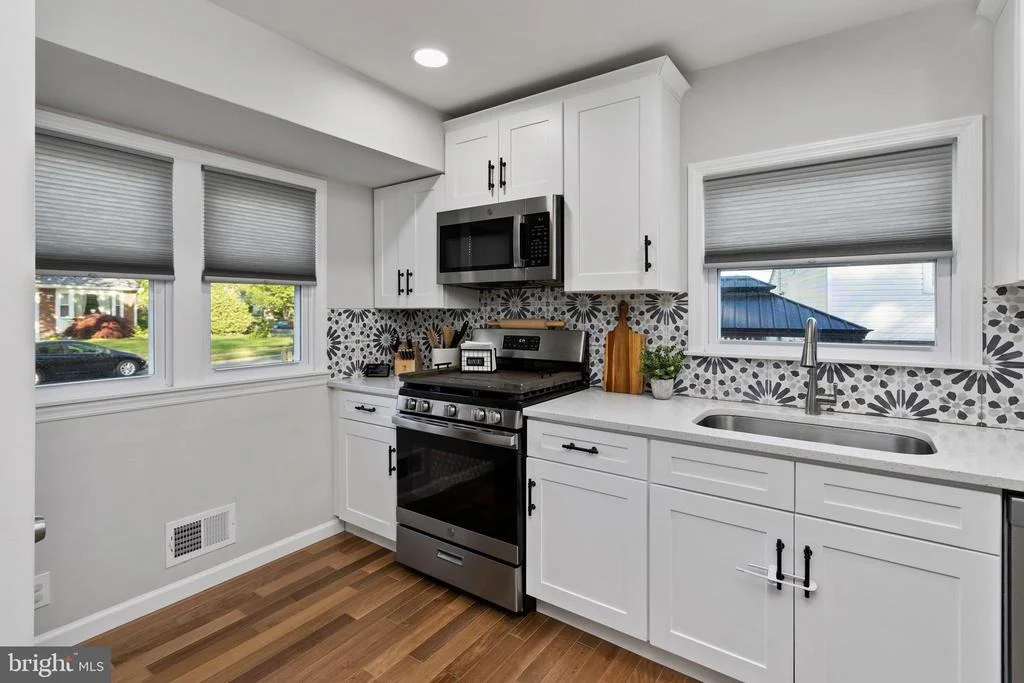 Photo of 4 LAKEVIEW DRIVE